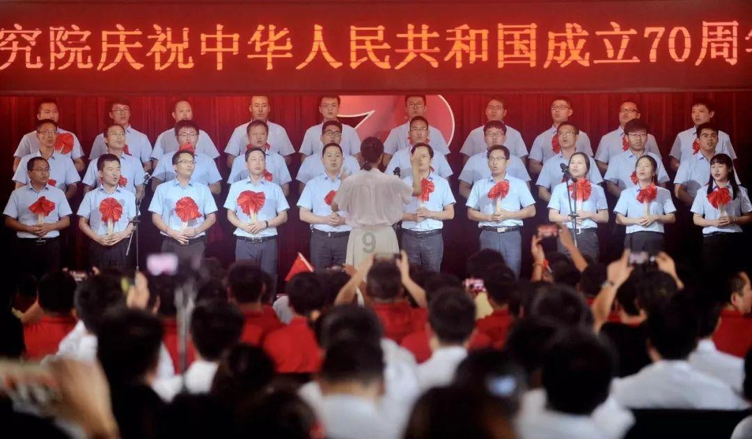 卷王秦始皇嬴政：13岁登基，21岁亲政，39岁统一六国，49岁驾崩